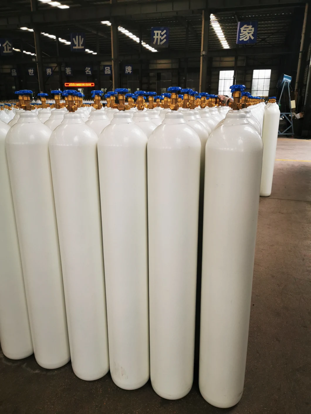 50L 200bar ISO Tped High Pressure Vessel Seamless Steel Oxygen with Cga540 Valve Gas Cylinder